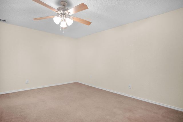 906 N 3rd Street, Brownfield, TX 79316