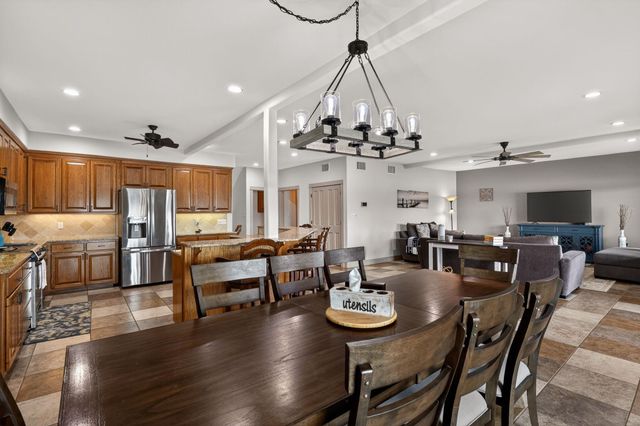 1002 Scenic LOOP, Kingsland, TX 78639