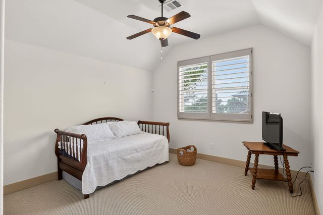 1002 Scenic LOOP, Kingsland, TX 78639