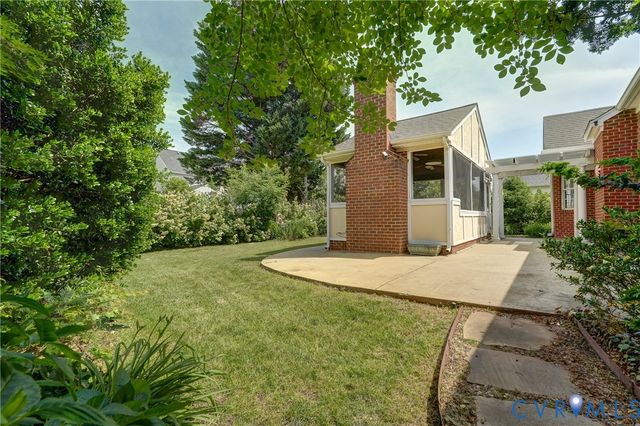 9426 Deer Stream Dr, Hanover, VA 23116