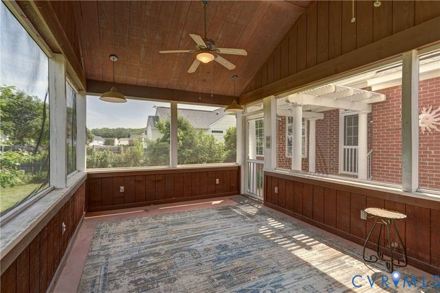 9426 Deer Stream Dr, Hanover, VA 23116