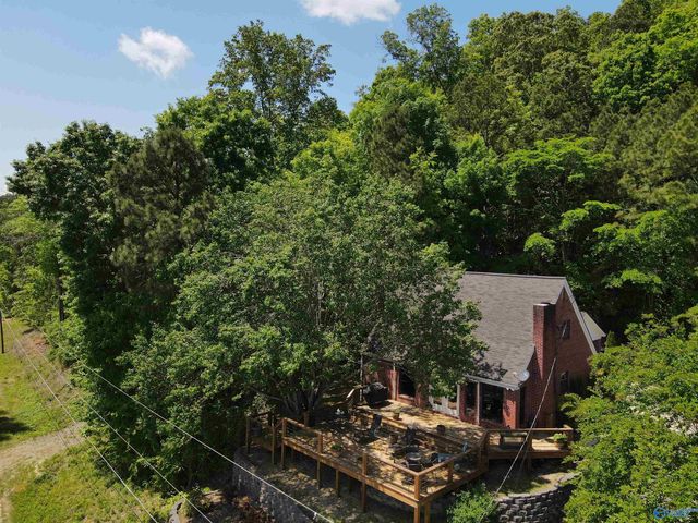 6008 Lister Ferry Road, Rainbow City, AL 35906