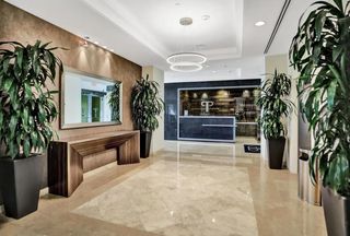 99 SE Mizner Blvd, Boca Raton, FL 33432