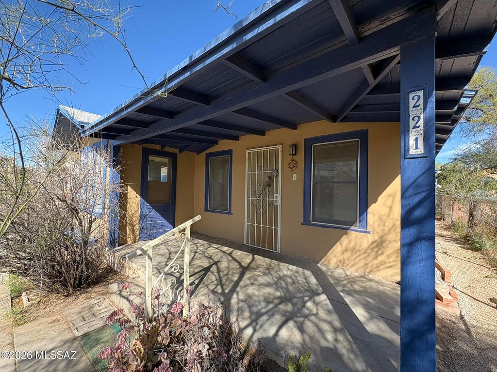 221 E Drachman Street, Tucson, AZ 85705
