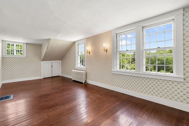 476 Cherry St, Bridgewater, MA 02324
