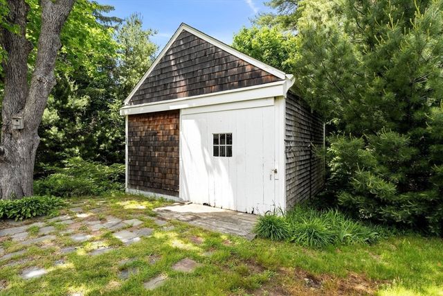 476 Cherry St, Bridgewater, MA 02324