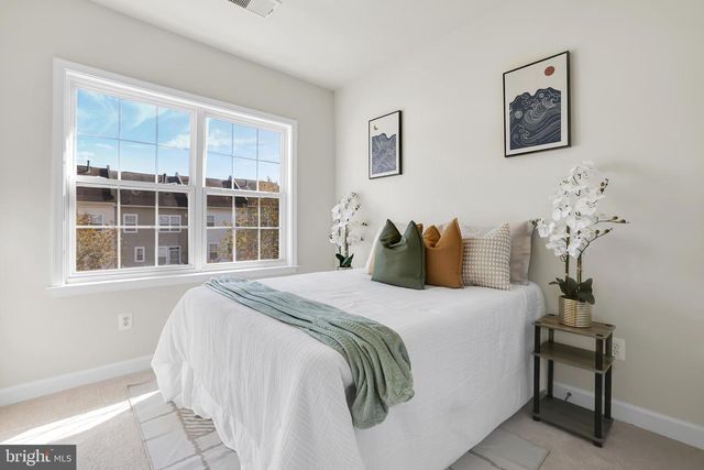 4258 TALMADGE CIR, Suitland, MD 20746