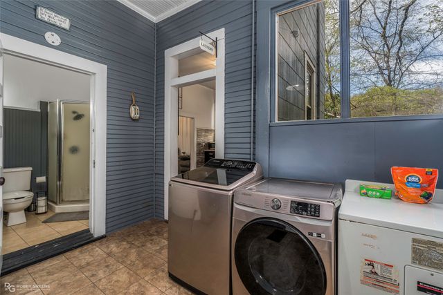 2011 Highland Avenue, Shreveport, LA 71104