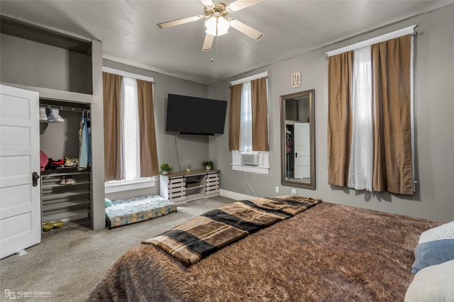 2011 Highland Avenue, Shreveport, LA 71104