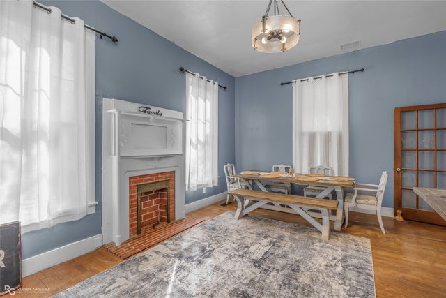 2011 Highland Avenue, Shreveport, LA 71104