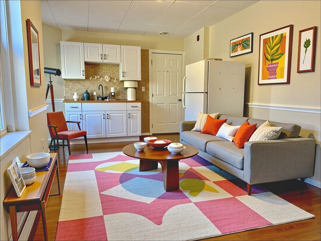 9 Bowdoin 6, Boston, MA 02114