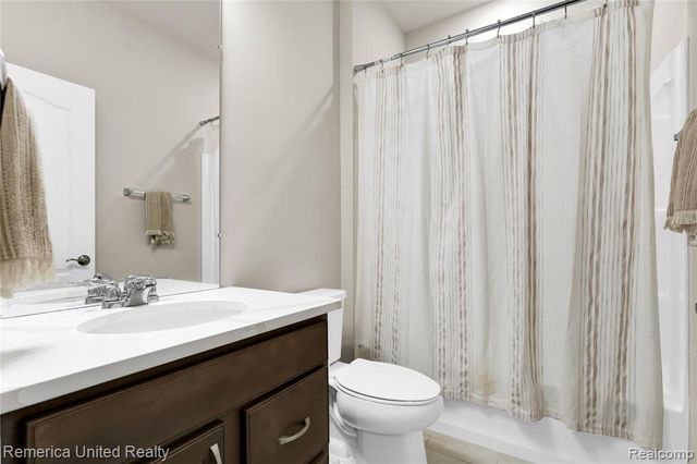 50222 Thatcher C Street, Canton, MI 48188