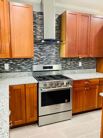 124 E 10th Street, Michigan City, IN 46360