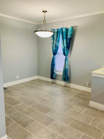 124 E 10th Street, Michigan City, IN 46360