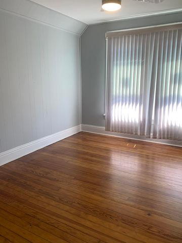 124 E 10th Street, Michigan City, IN 46360