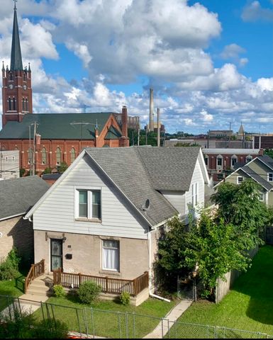 124 E 10th Street, Michigan City, IN 46360