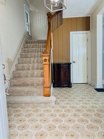 124 E 10th Street, Michigan City, IN 46360