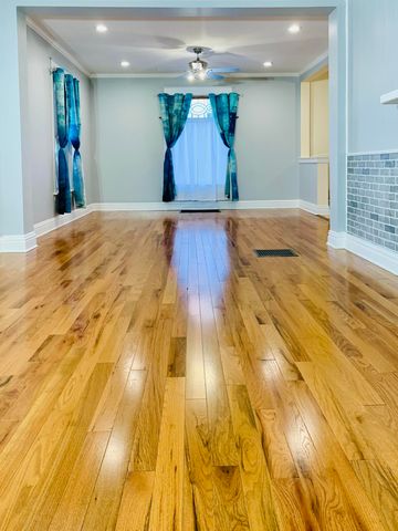 124 E 10th Street, Michigan City, IN 46360