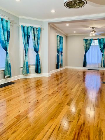 124 E 10th Street, Michigan City, IN 46360