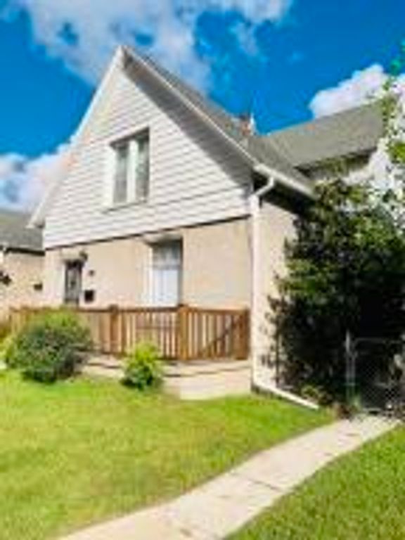 124 E 10th Street, Michigan City, IN 46360