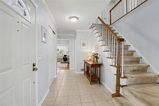 17 Bardney Circle, Perinton, NY 14450