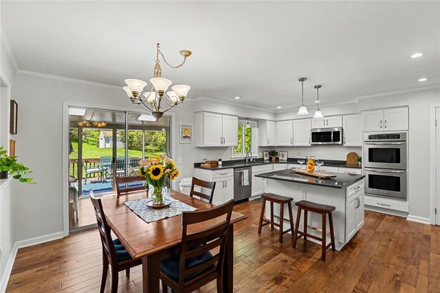 17 Bardney Circle, Perinton, NY 14450
