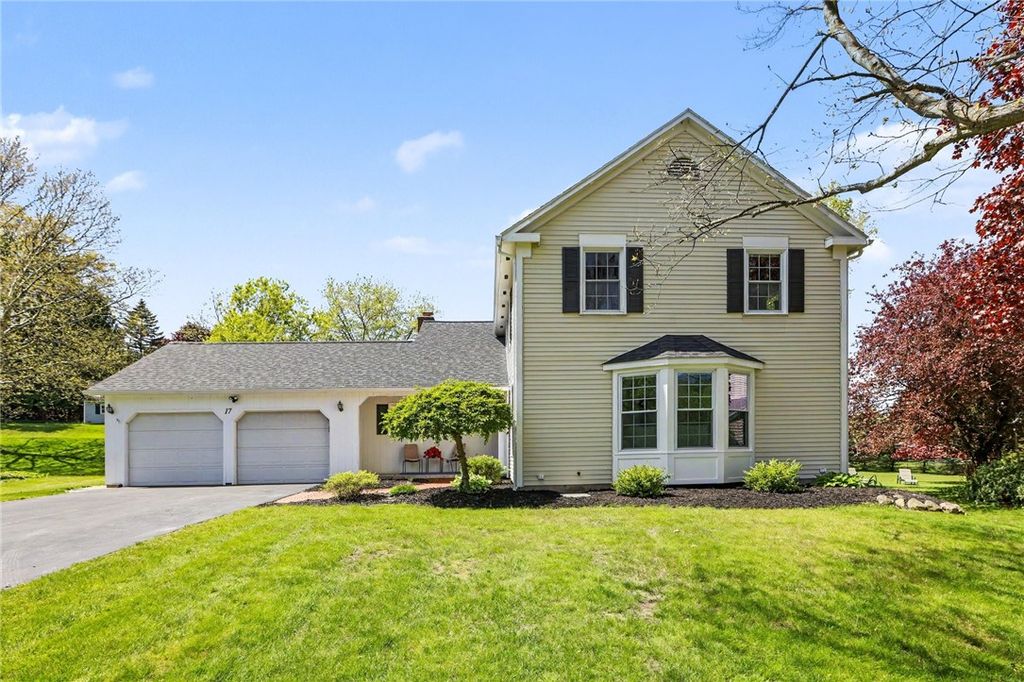 17 Bardney Circle, Perinton, NY 14450