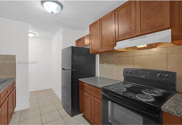 3876 NW 207th St Rd, Miami Gardens, FL 33055