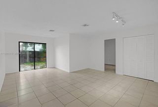 3876 NW 207th St Rd, Miami Gardens, FL 33055