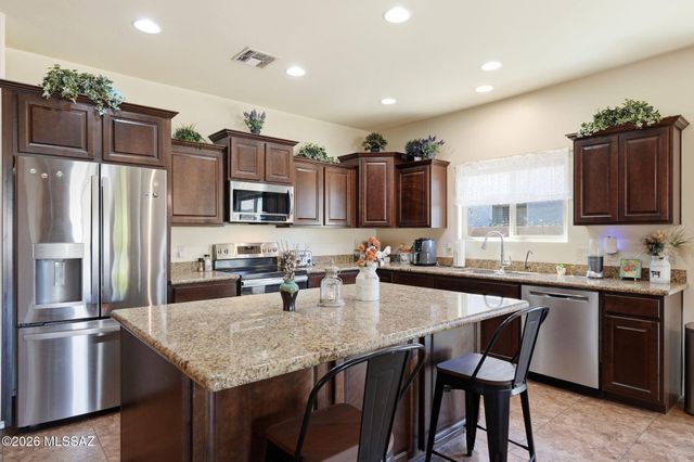 9016 W Hidden Saguaro Trail, Marana, AZ 85653