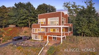 140 Prospect Street, Grand Haven, MI 49417