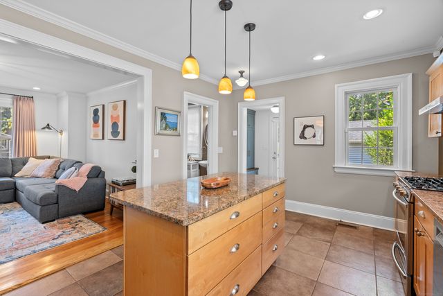 30 Keeney Avenue, West Hartford, CT 06107