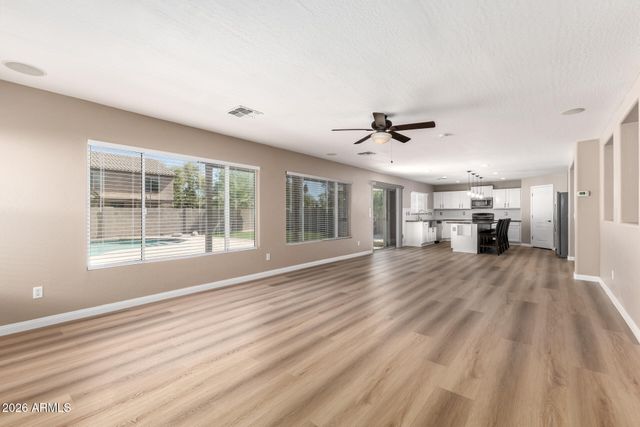 3362 E SILVERBELL Road, San Tan Valley, AZ 85143