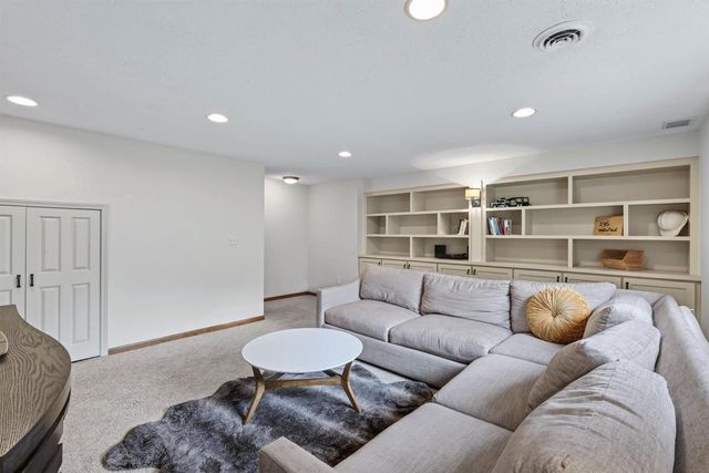 236 Westend Circle, Sun Prairie, WI 53590