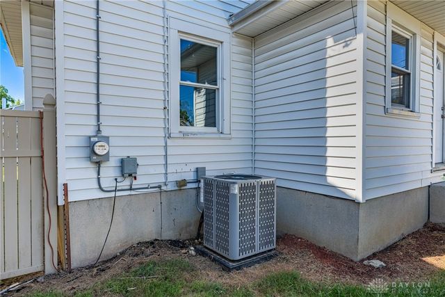 331 Fernwood Avenue, Dayton, OH 45405
