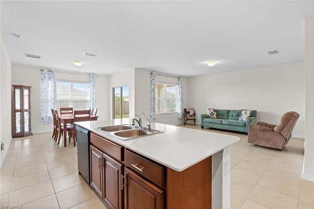 624 NW 28th ST, Cape Coral, FL 33993