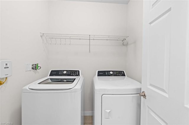 624 NW 28th ST, Cape Coral, FL 33993