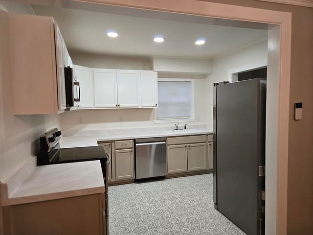 1048 N AVALON ST, Memphis, TN 38107