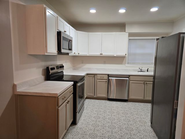 1048 N AVALON ST, Memphis, TN 38107