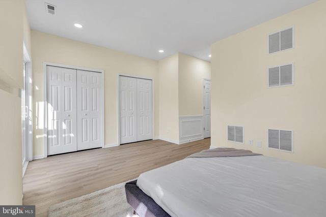 4 WEATHERLY RD, Delran, NJ 08075