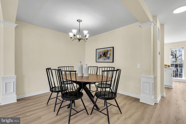 4 WEATHERLY RD, Delran, NJ 08075