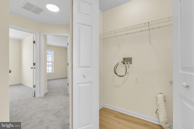 4 WEATHERLY RD, Delran, NJ 08075