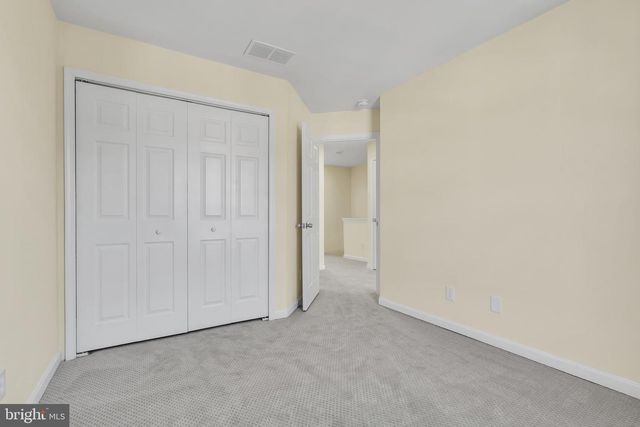 4 WEATHERLY RD, Delran, NJ 08075