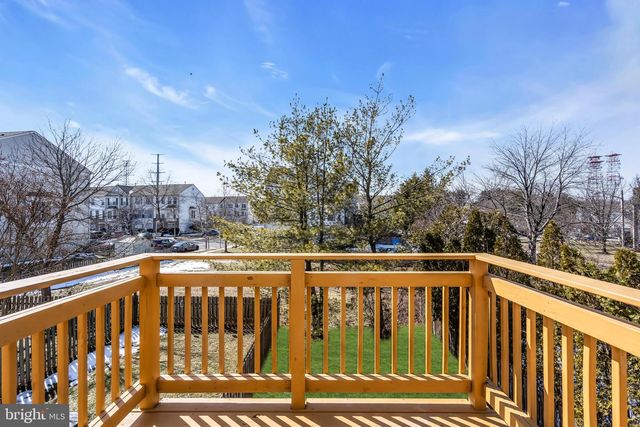 4 WEATHERLY RD, Delran, NJ 08075