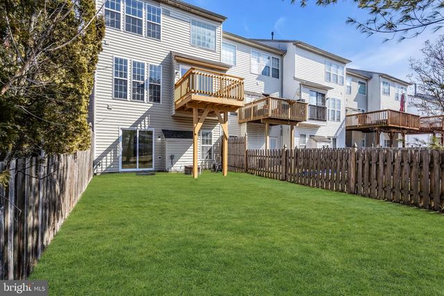 4 WEATHERLY RD, Delran, NJ 08075