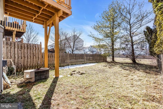 4 WEATHERLY RD, Delran, NJ 08075