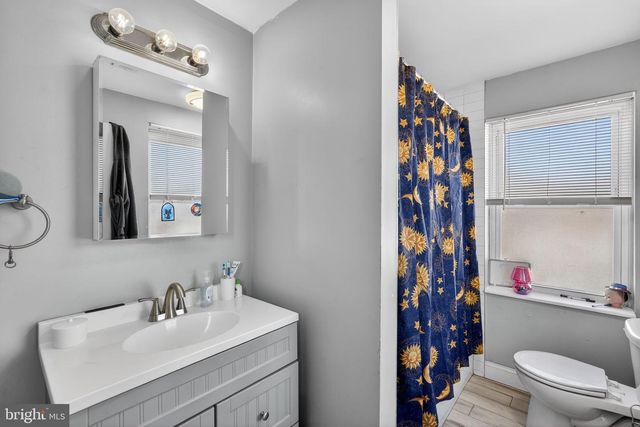 1229 S 6TH ST, Philadelphia, PA 19147
