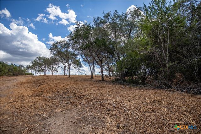 946 FM 2718, Cuero, TX 77954