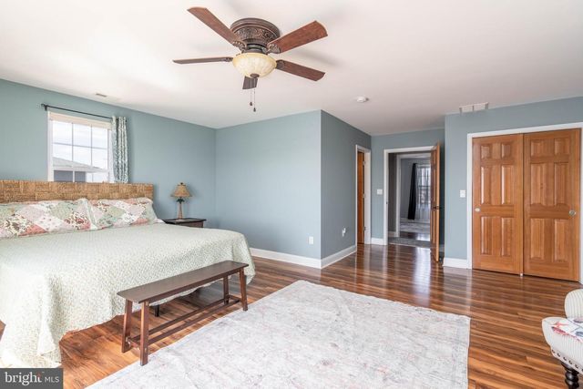 98 DELAWARE AVE, Fortescue, NJ 08321