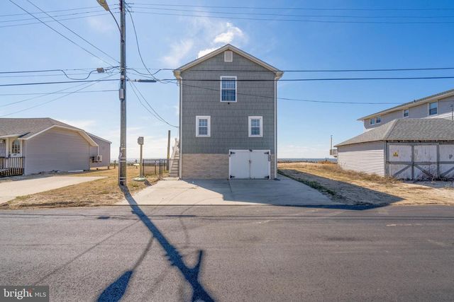 98 DELAWARE AVE, Fortescue, NJ 08321